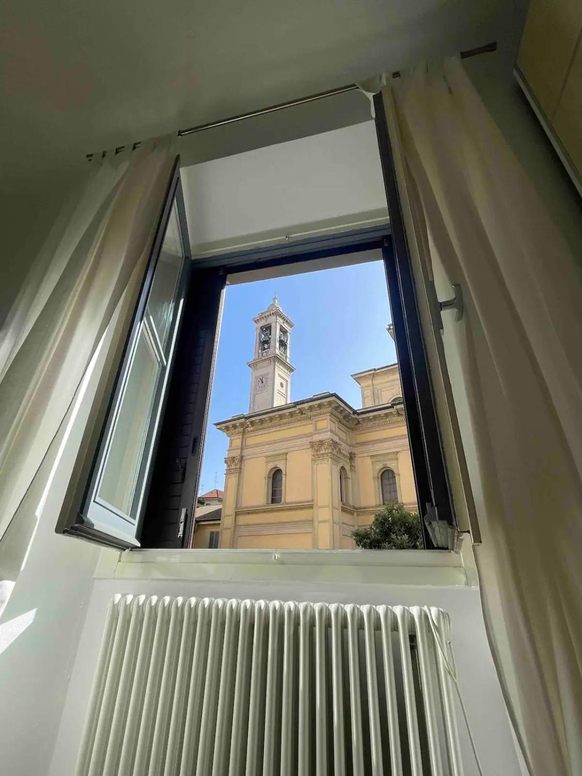 Ampio E Accogliente Bilocale - Fara 1, Porta Nuova Appartement Milaan Buitenkant foto