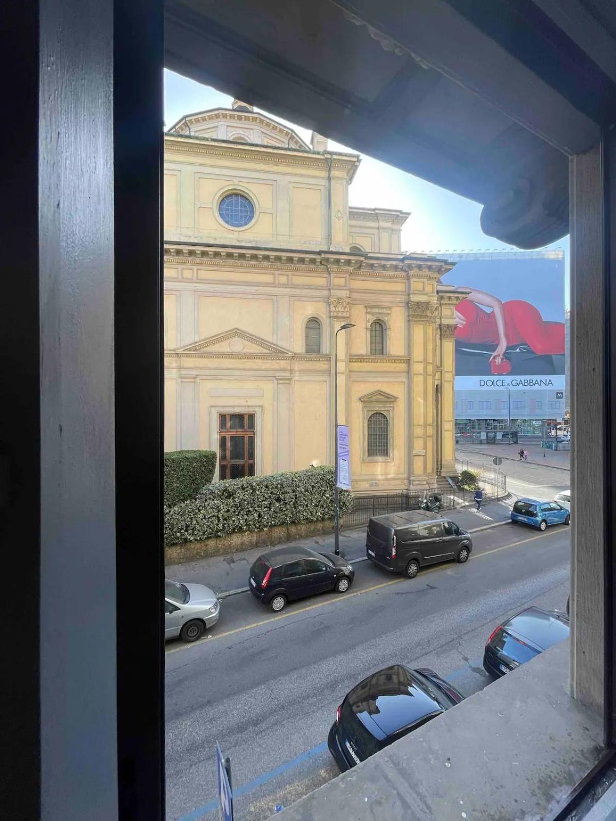 Ampio E Accogliente Bilocale - Fara 1, Porta Nuova Appartement Milaan Buitenkant foto